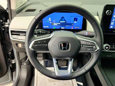 Used 2025 Honda Prologue Touring image 14