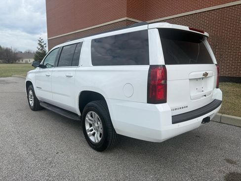 Used 2015 Chevrolet Suburban LT image 12