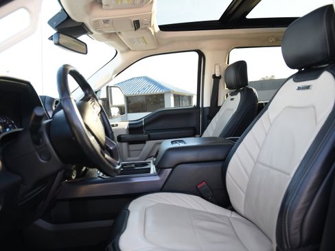 Used 2020 Ford F250 Limited image 19