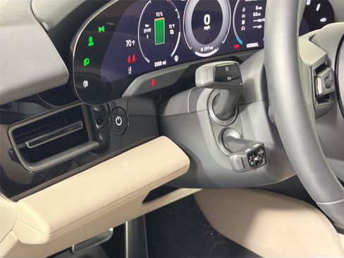 Certified 2025 Porsche Taycan AWD/4WD image 33