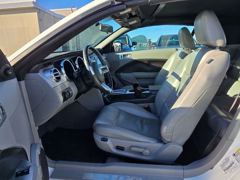 Used 2009 Ford Mustang V6 image 16