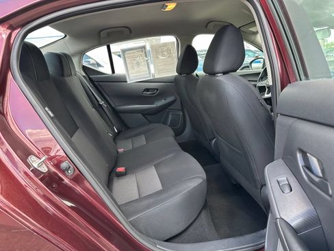 Used 2024 Nissan Sentra SV FWD image 14