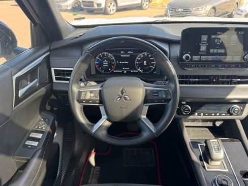 Used 2024 Mitsubishi Outlander Ralliart AWD/4WD image 11