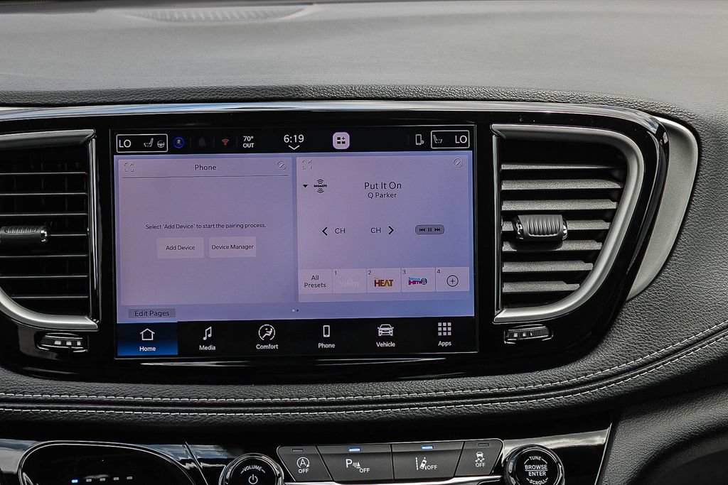 New 2027 Chrysler Pacifica Select FWD image 15