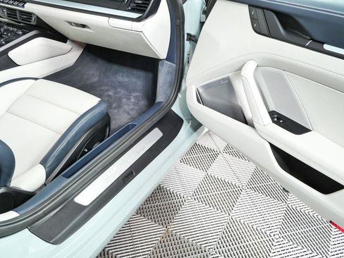 Certified 2025 Porsche 911 Carrera RWD image 21