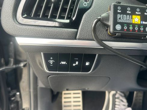 Used 2018 Kia Stinger GT AWD/4WD image 25