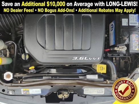 Used 2015 Chrysler Town & Country Touring-L w/ Driver Convenience Group image 30