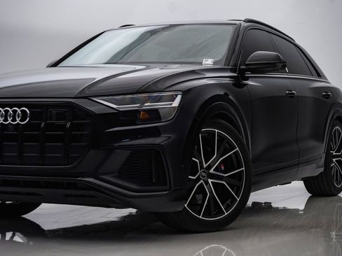 Used 2021 Audi SQ8 Premium Plus w/ SQ8 Black Optic Package AWD/4WD image 2