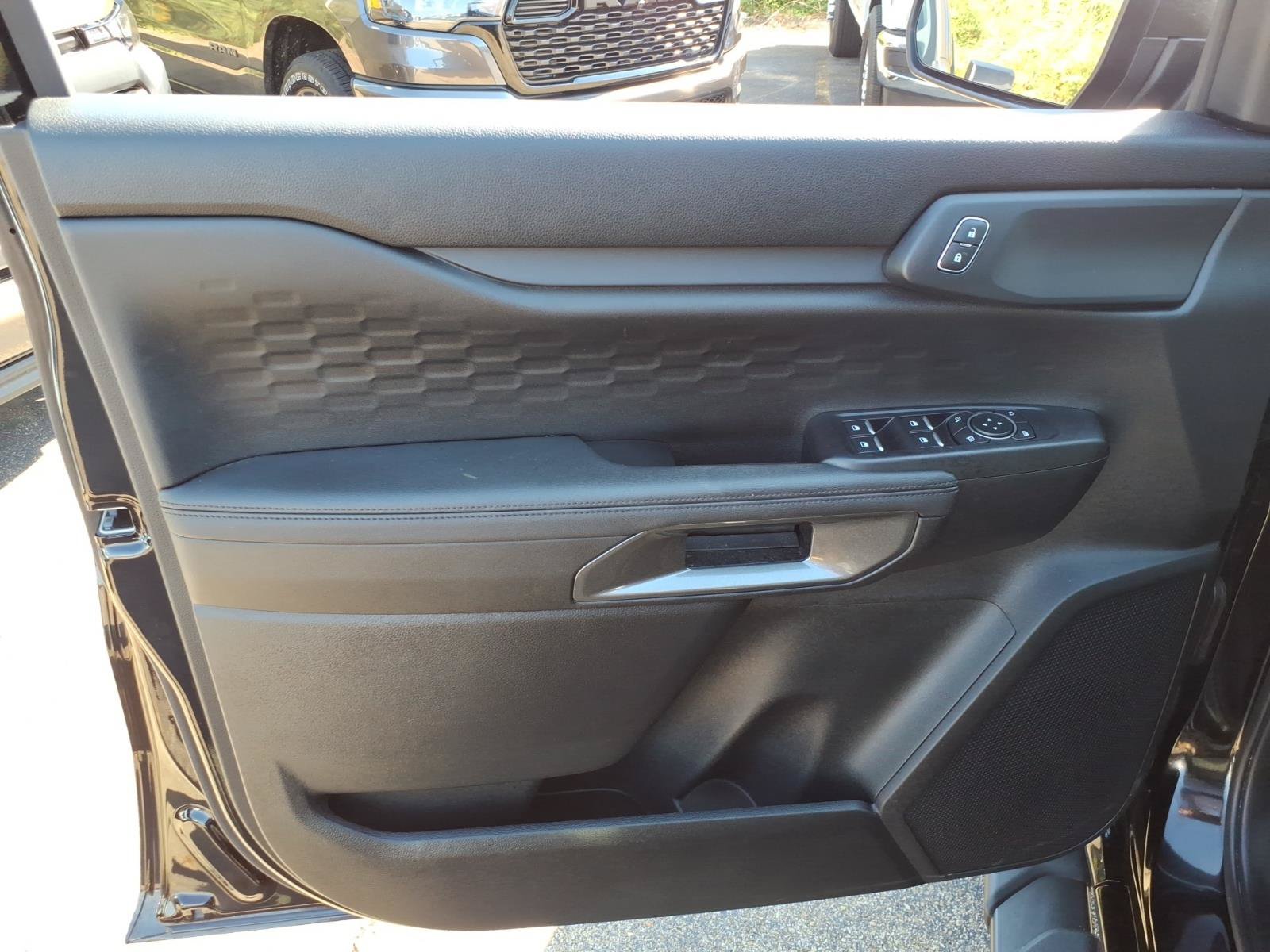 Used 2025 Ford Ranger XLT w/ FX4 Off-Road Package AWD/4WD image 12