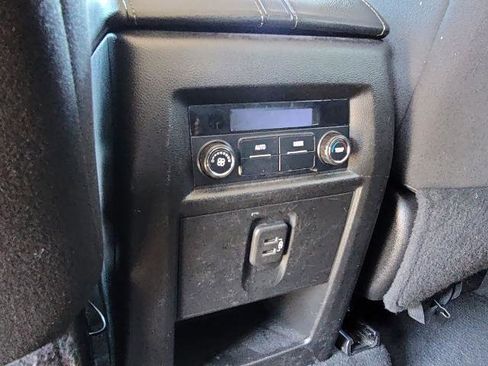 Used 2021 Chevrolet Traverse LS image 19