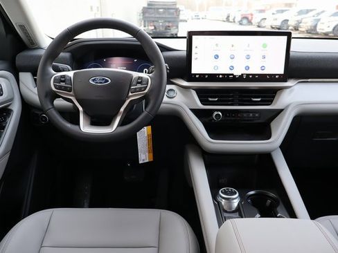 New 2026 Ford Explorer Active w/ Active Comfort Package image 5