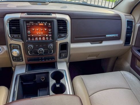 Used 2015 RAM 1500 Laramie w/ Convenience Group AWD/4WD image 13