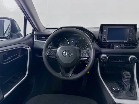 Used 2021 Toyota RAV4 LE AWD/4WD image 20