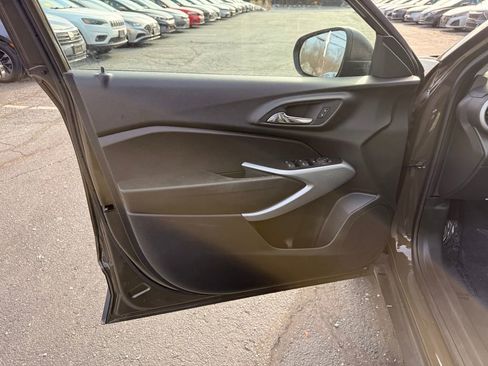 Used 2024 Chevrolet Trax LS image 20