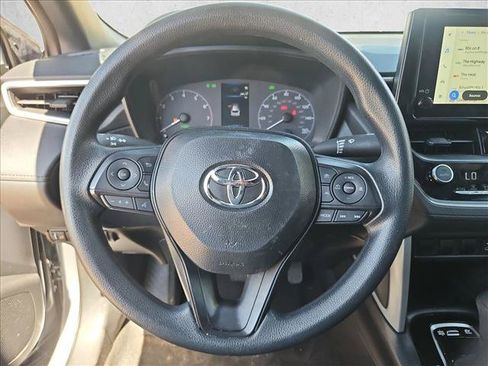 Used 2025 Toyota Corolla Cross AWD Hybrid image 13