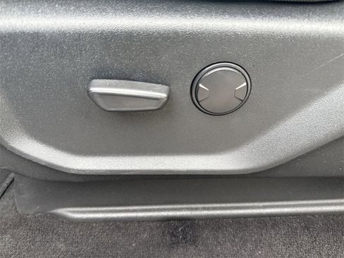 Used 2020 Ford F150 XLT image 10