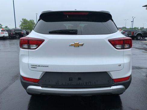 Used 2025 Chevrolet TrailBlazer LT AWD/4WD image 4