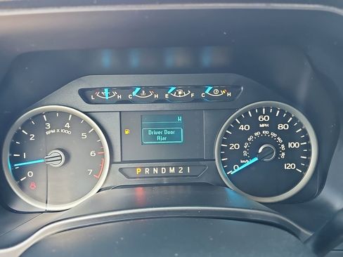 Used 2017 Ford F150 XLT RWD image 19