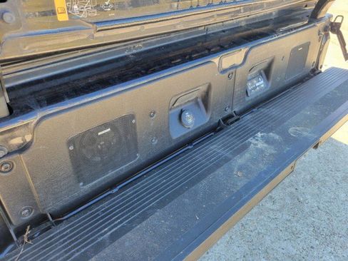 Used 2023 GMC Sierra 1500 Denali Ultimate image 9