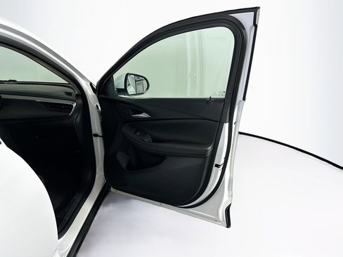 Used 2025 Buick Encore GX Preferred image 30