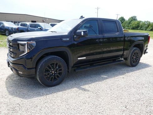 New 2026 GMC Sierra 1500 Elevation w/ Elevation Premium Package AWD/4WD image 10