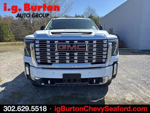 Used 2024 GMC Sierra 2500 Denali w/ Denali Reserve Package image 2