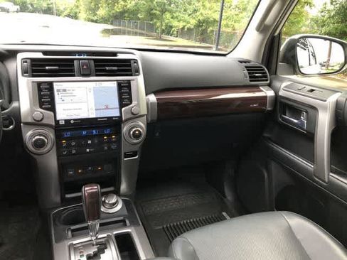 Used 2020 Toyota 4Runner Limited AWD/4WD image 12