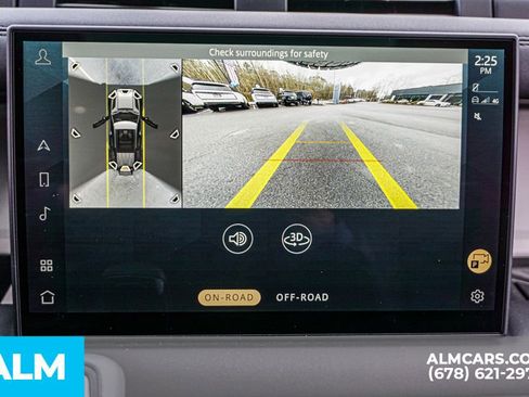 Used 2025 Land Rover Defender 110 S image 39