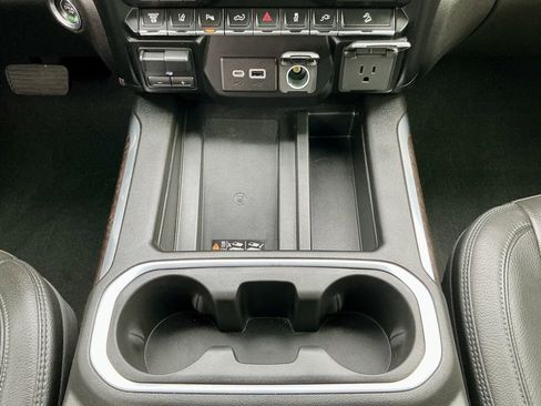 Used 2023 GMC Sierra 2500 Denali image 39