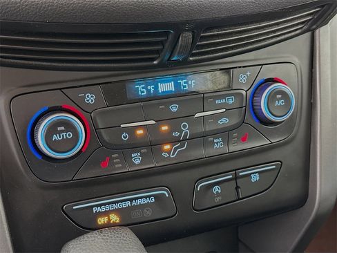 Used 2018 Ford Escape SE image 20