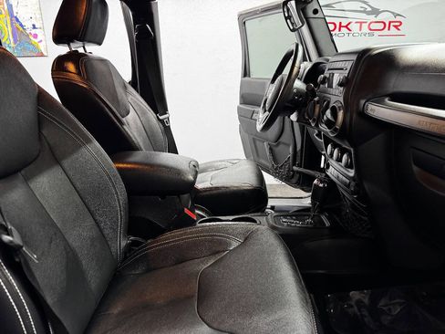 Used 2015 Jeep Wrangler Unlimited Sport w/ Quick Order Package 24S image 43