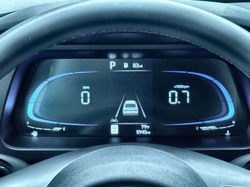 Used 2025 Hyundai Elantra Sport FWD image 16