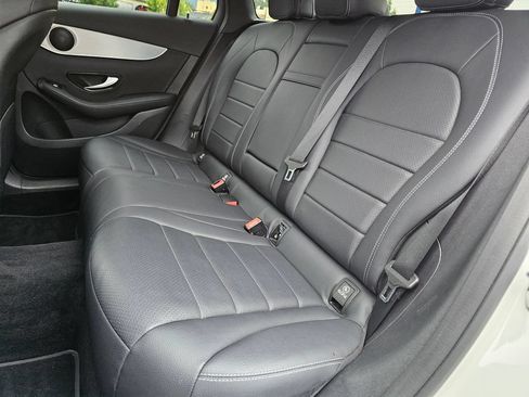 Used 2019 Mercedes-Benz GLC 300 4MATIC image 20