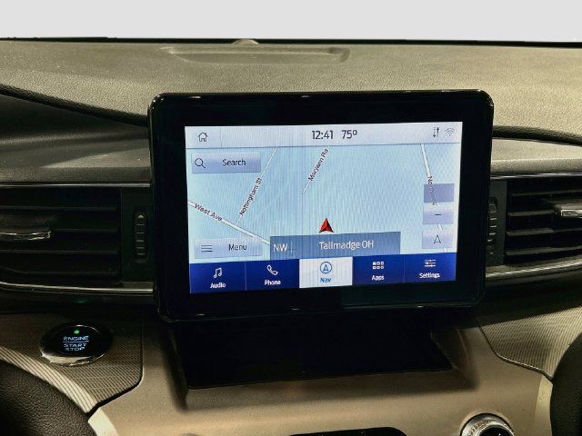 Used 2021 Ford Explorer XLT w/ XLT Sport Appearance Package AWD/4WD image 12