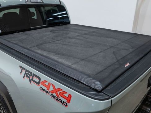Certified 2023 Toyota Tacoma TRD Off-Road image 36