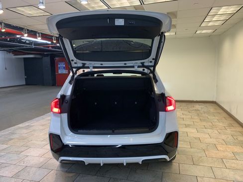 Used 2023 BMW X1 xDrive28i w/ M Sport Package AWD/4WD image 50