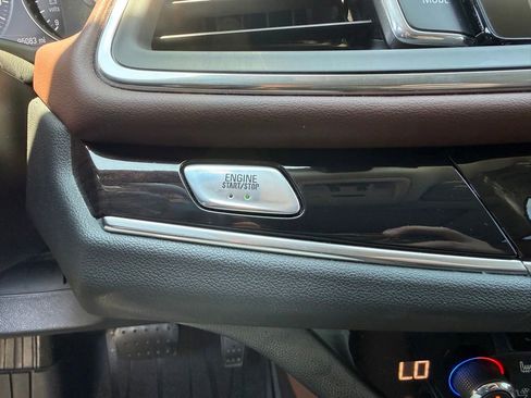 Used 2019 Buick Enclave Avenir w/ Avenir Technology Package FWD image 22