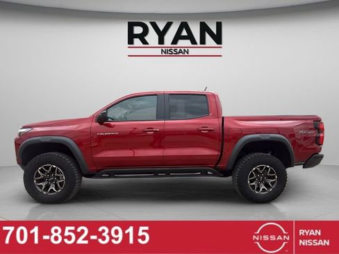 Used 2024 Chevrolet Colorado ZR2 w/ Technology Package AWD/4WD image 7