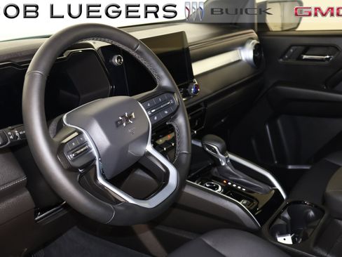 Certified 2024 Chevrolet Colorado LT w/ LT Convenience Package III image 12