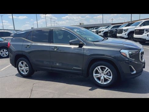 Certified 2019 GMC Terrain SLE FWD image 2