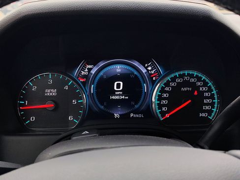 Used 2018 GMC Yukon Denali image 18