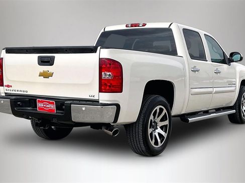 Used 2013 Chevrolet Silverado 1500 LTZ w/ LTZ White Diamond Edition image 5