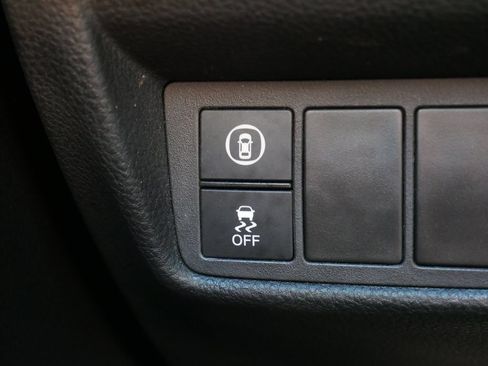 Used 2018 Honda Accord Sport image 16