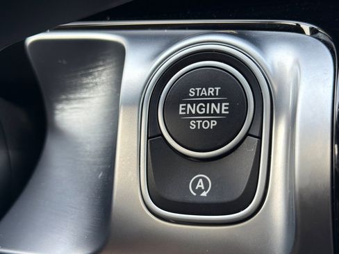 Certified 2025 Mercedes-Benz GLB 250 image 25