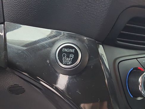 Used 2017 Ford Escape Titanium image 21