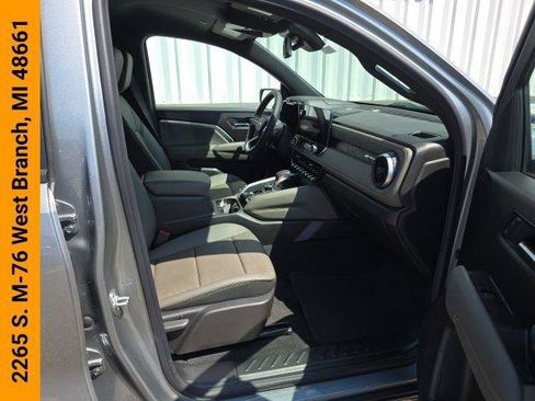 New 2026 Chevrolet Colorado ZR2 w/ Technology Package AWD/4WD image 38