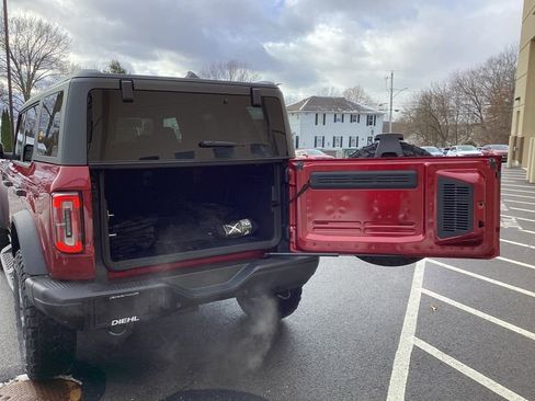New 2025 Ford Bronco Badlands image 11