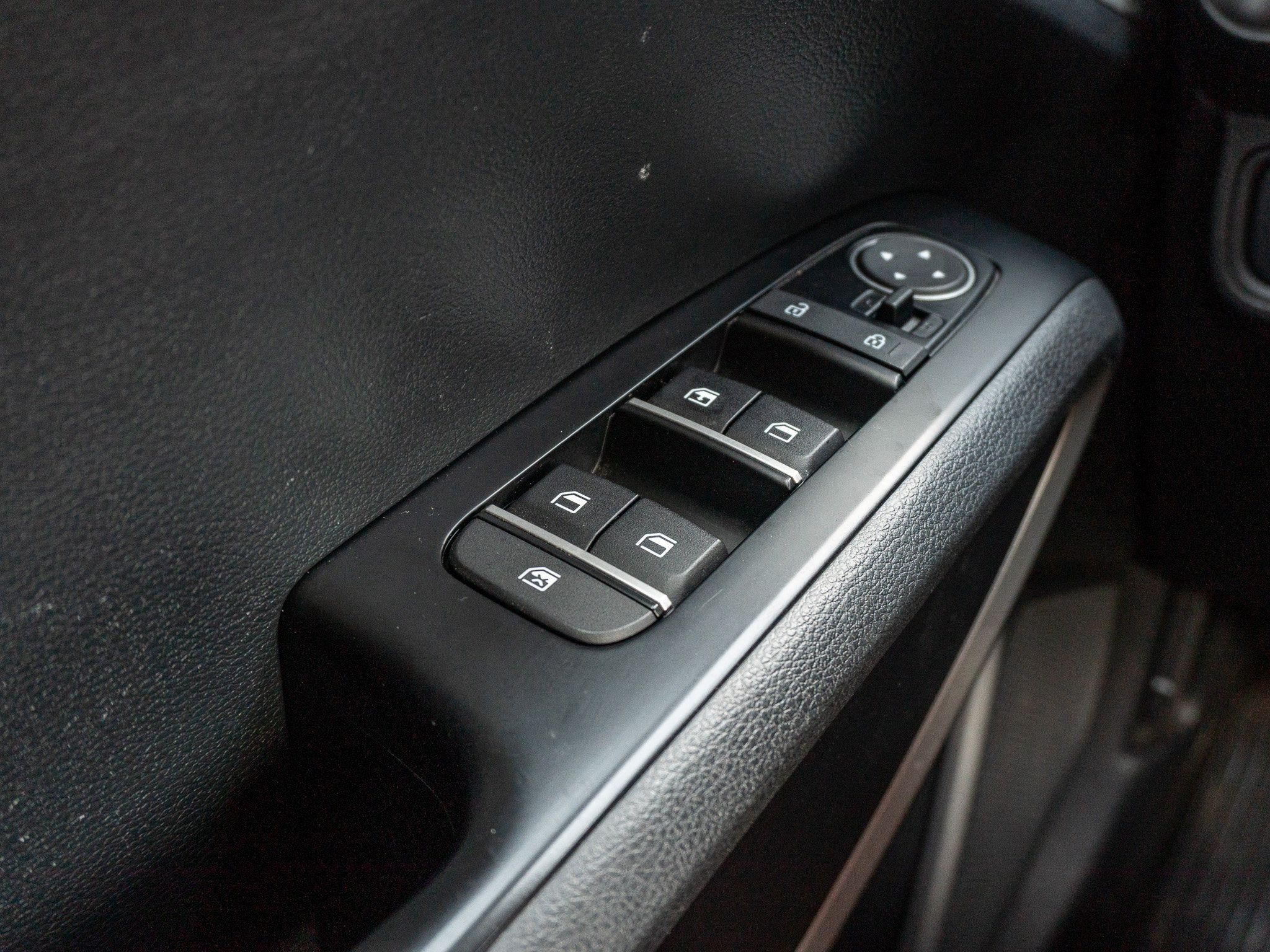 Used 2023 Kia Soul LX w/ LX Technology Package FWD image 28