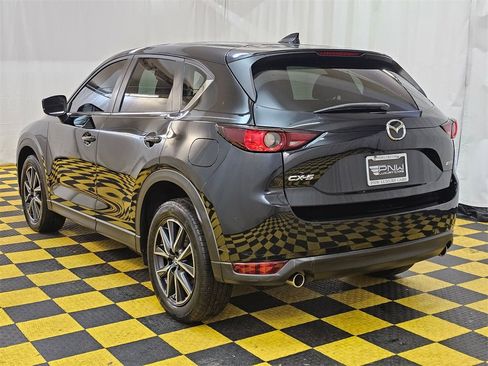 Used 2018 MAZDA CX-5 Touring image 5