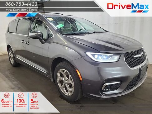 Used 2021 Chrysler Pacifica Limited AWD/4WD image 1